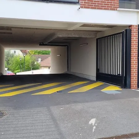 Bel Gare Wifi Parking